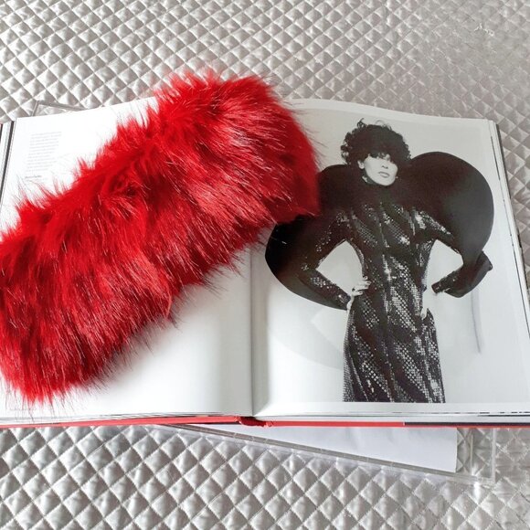 NWOT Unknown brand red black accent faux fur solid neck warmer - Picture 3 of 7